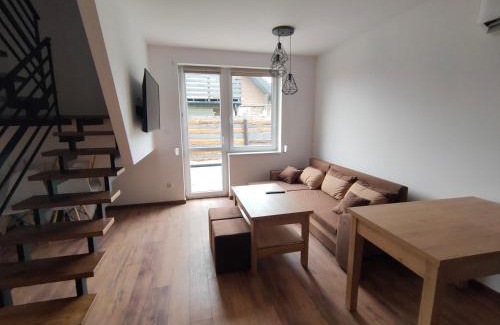 Wadowice Apartment | Willa Karo dom bliźniak 7-osobowy ZE STREFĄ BASENOWĄ w miejscowości Chocznia NIEDALEKO ZATORU I ENERGYLANDII