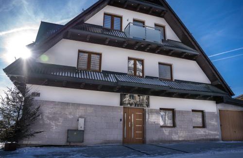 Brzegi House | Willa nad Urwiskiem