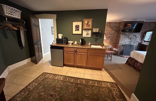 Pittsfield Hotel | William Watson Hotel