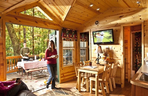 Williamsburg Cabin | Williamsburg Campground