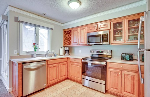 Kingsmill Condo | Williamsburg Condo Rental: 3 Mi to Busch Gardens!