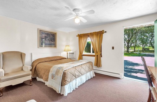 Shaftsburg Hotel | Williamston Inn