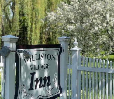Williston North Hotel | Williston Village Inn