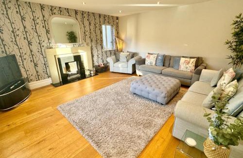Padfield House | Willow Brook
