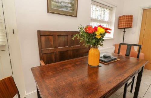 Trawscoed House | Willow Cottage