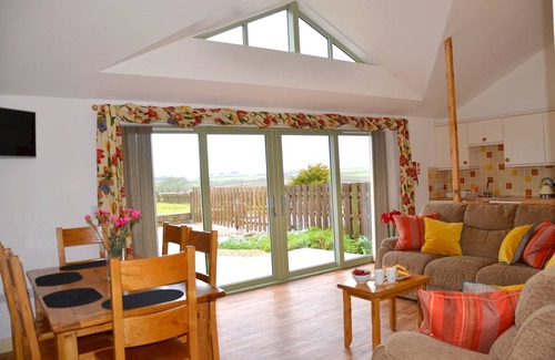 Grampound Cottage | Willow Cottage Purpose built wheelchair friendly cottage