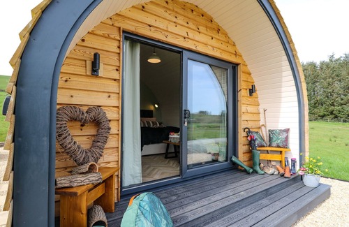 Llangurig Cottage | WILLOW, family friendly, character holiday cottage in Llanidloes