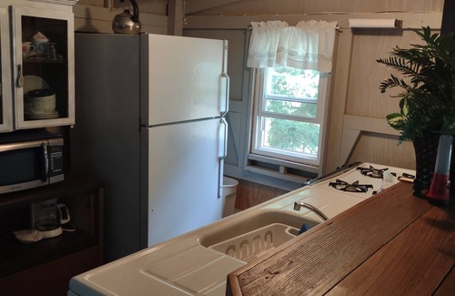 Algoma District Cabin | Wilson Klub - Cabin on Waterfront Property