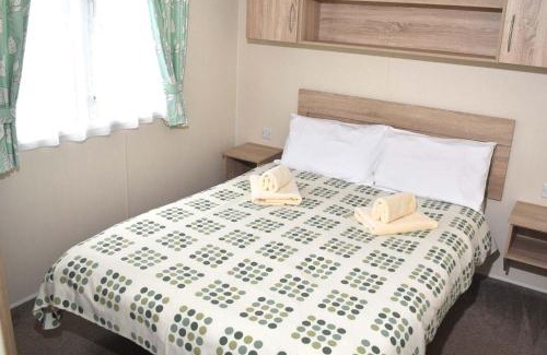 Fiddington House | Winchester Bronze SS20 Pet Friendly