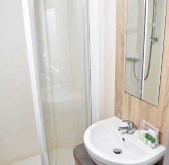 Fiddington House | Winchester Bronze SS20 Pet Friendly