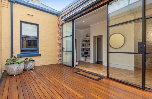Moonee Ponds Apartment | Winchester St Moonee Ponds·