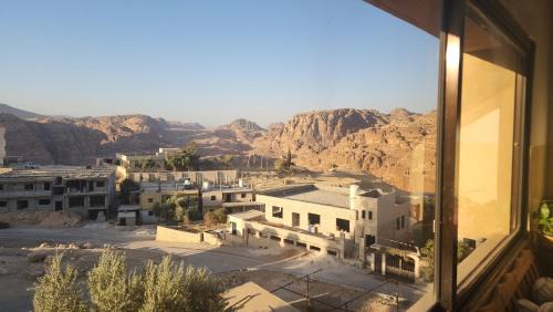 Wadi Musa Bed & Breakfast | Window on petra