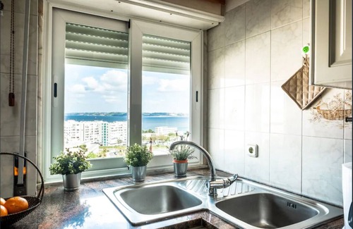 Paco De Arcos Apartment | Window to the Sea Oeiras