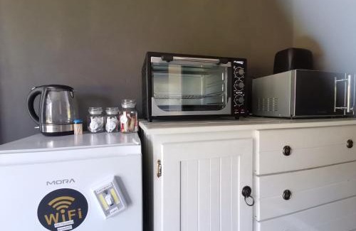Nelson Mandela Bay Apartment | Windygates Estate Room 1