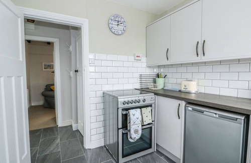 Anderby Creek Cottage | WINDYRIDGE, family friendly, with a garden in Chapel St Leonards
