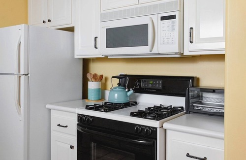 Arroyo Grande House | Wine Country Canyon Casita