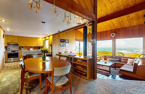 Sea Ranch House | Wine Country getaway with breathtaking ocean views, wood stove, & deck