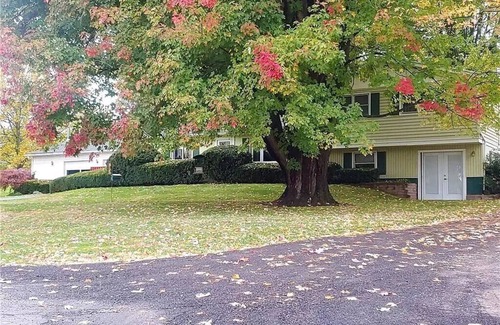 Town of Benton House | Wine Country Lodge