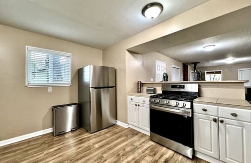 Fair Play House | Wine Country Retreat-Beautiful Views-Family Fun