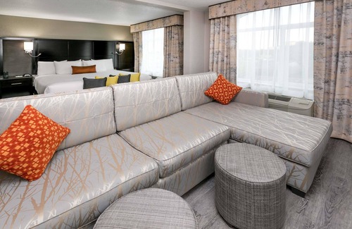Dallas Hotel | Wingate by Wyndham Dallas Love Field