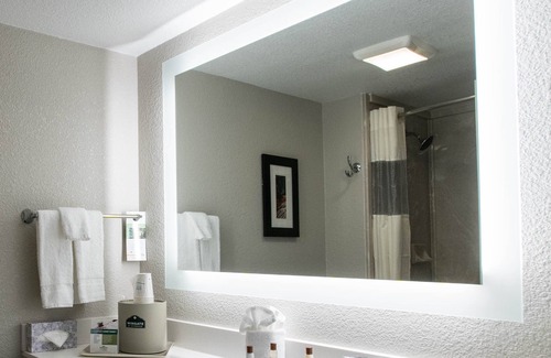 Dallas Hotel | Wingate by Wyndham Dallas Love Field