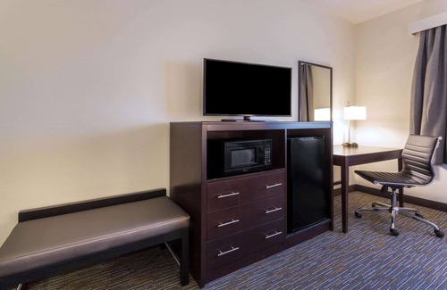 Gurnee Hotel | Wingate by Wyndham Gurnee