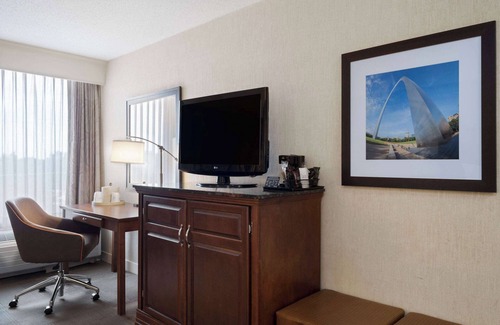 Airport Township Hotel | Wingate by Wyndham St. Louis Airport