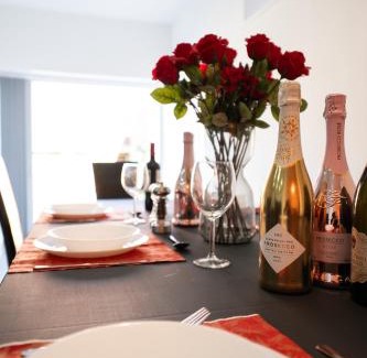 Fenham House | Wingrove 5 Bdrm Large House Free Parking and Wifi