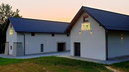 Skala House | Winnica NOVI - apartamenty