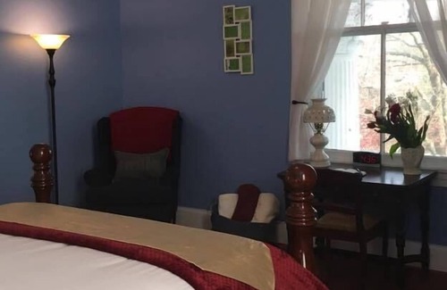 Madison Heights Bed & Breakfast | Winridge Manor B&B