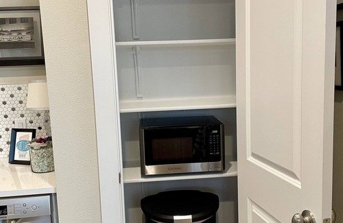Crestview Apartment | Winstead Walkup - North Central Austin, Crestview