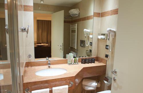 Grassobbio Hotel | Winter Garden Hotel Bergamo Airport