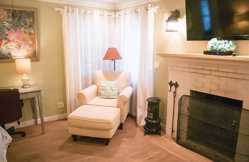 Winter Park House | Winter Park charm. Close to Park Ave
