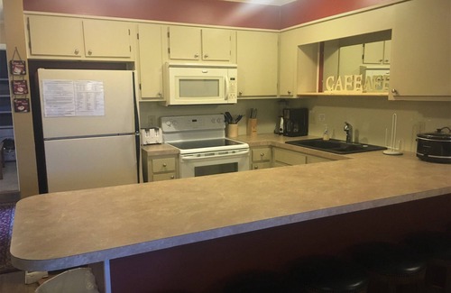 Ghent Apartment | Winterplace Condo D305