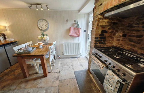 Fairford House | Wishbone Cottage in the Cotswolds