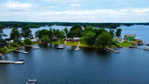 Chapin House | Wishing & Fishing on Lake Murray, SC