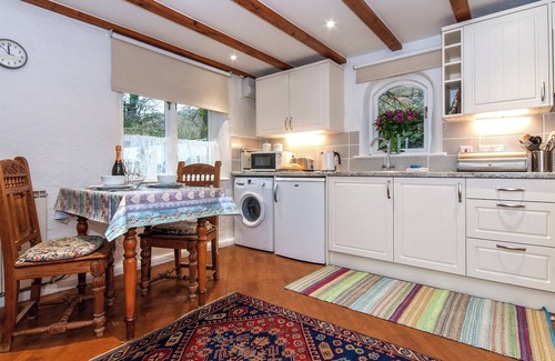 Fishguard Cottage | Wisteria Lodge - QC1677