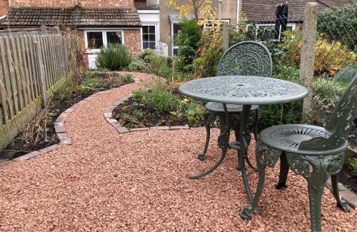 Pershore House | Witcroft Cottage