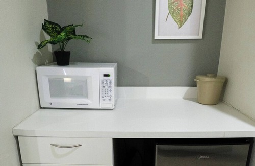Miramar Apartment | With Balcony | For Family & Friends | Free Parking | Near The Beach