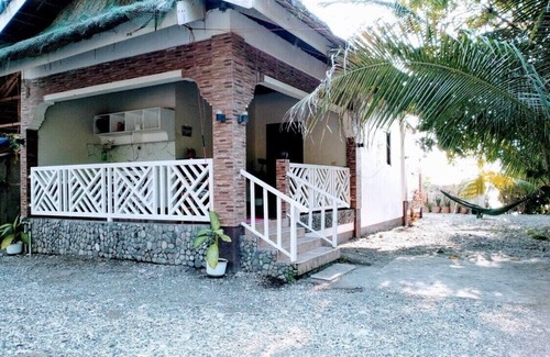 Bouvet Island House | with magnificent Beach view and sunsets at Busaran, Sablayan, Occ. Mindoro