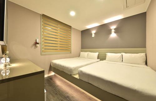 Sokcho Hotel | With U Hotel & Guesthouse