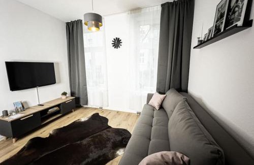 Gohlis Apartment | Wohlfühl-Oase mitten in der Stadt - Garten, Grill, Netflix und Drucker