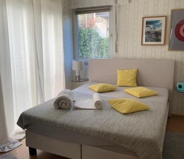 Bensberg Apartment | Wohlfühlferienwohnung mit Terrasse in Bensberg