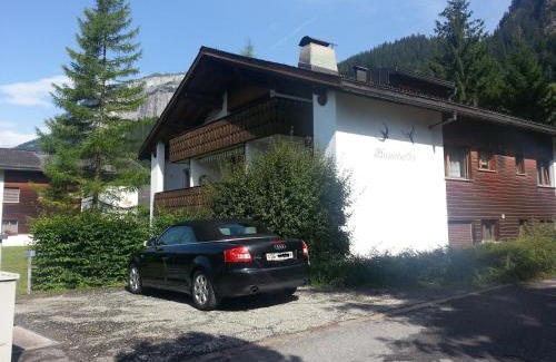 Trin Apartment | Wohnung Casa Hirundella