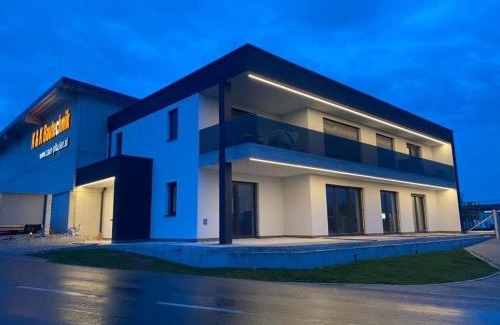 Herzogsdorf Apartment | Wohnung City Nord mit Balkon