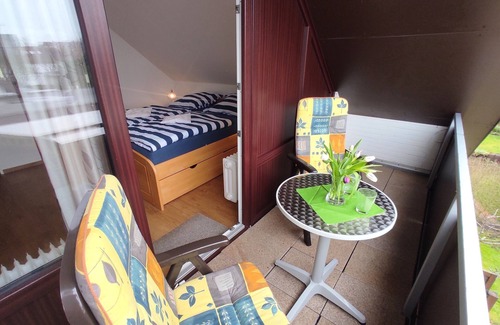 Busumer Deichhausen Apartment | Wohnung im Schönen Büsumer Deichhausen an der Nordsee, 2 km von Büsum Entfernt