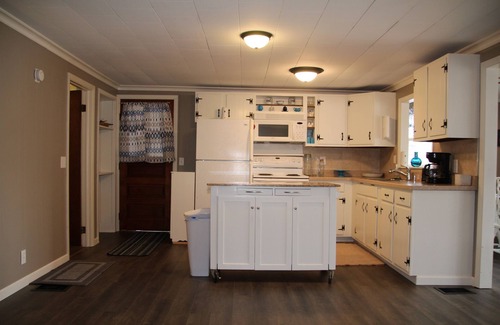 Wolcott Cottage | WOLCOTT NY Waterfront cottage rental on Port Bay seasonal available 2025