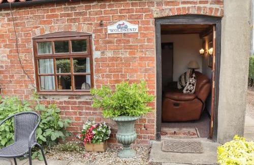 Horncastle House | Woldsend Cottage