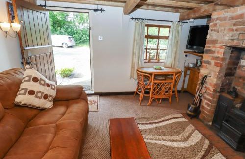 Horncastle House | Woldsend Cottage