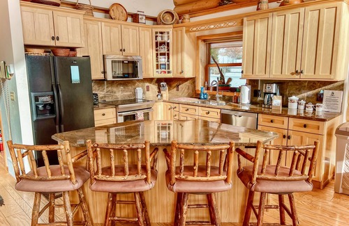 Wolf Creek House | Wolf Creek Lodge Montana